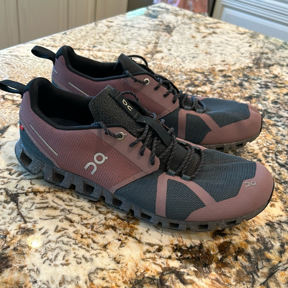 Rare ON Running Cloud Edge Moonlight Shoes Men’s Size 12 Excellent Condition